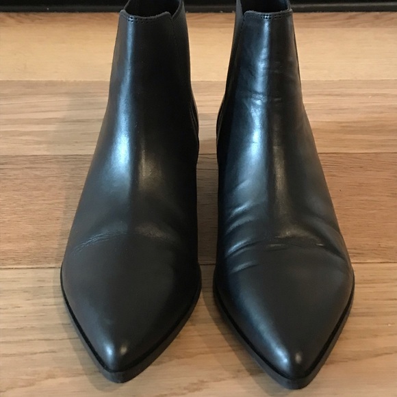 poshmark chelsea boots